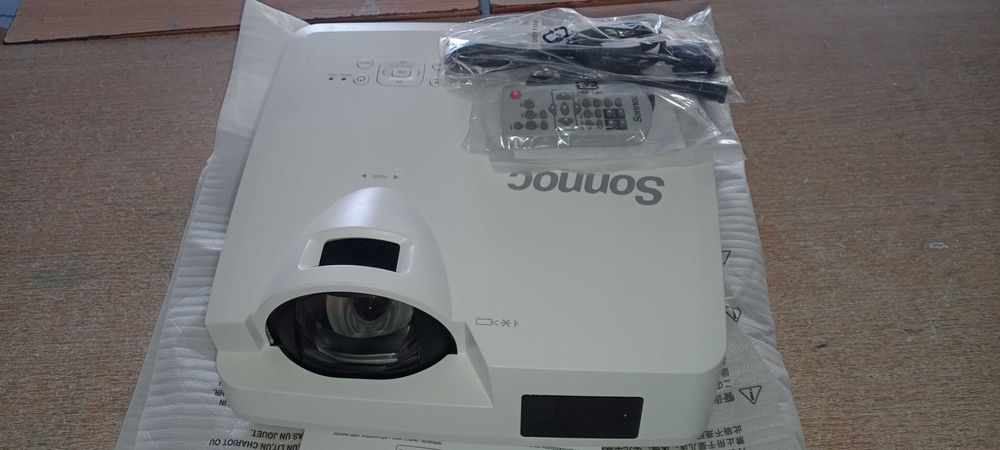 Sonnoc proektor deyarli ishlamagan