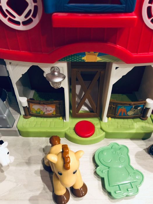 Fisher Price Fermă animale interactivă