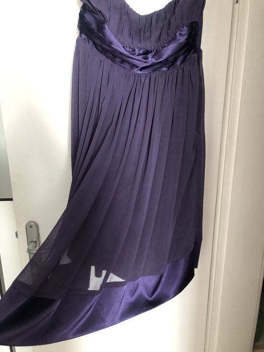 Рокля в кралско лилаво