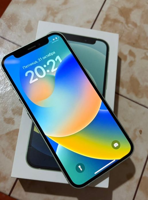 Айфон 12 мини.