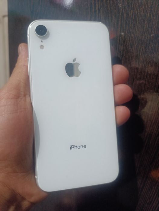 Iphone xr ideal 100%