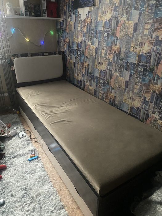 кровать односпальная