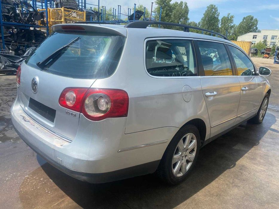 dezmembrez passat B6  break cod motor BKP /hayon passat/ usa fata