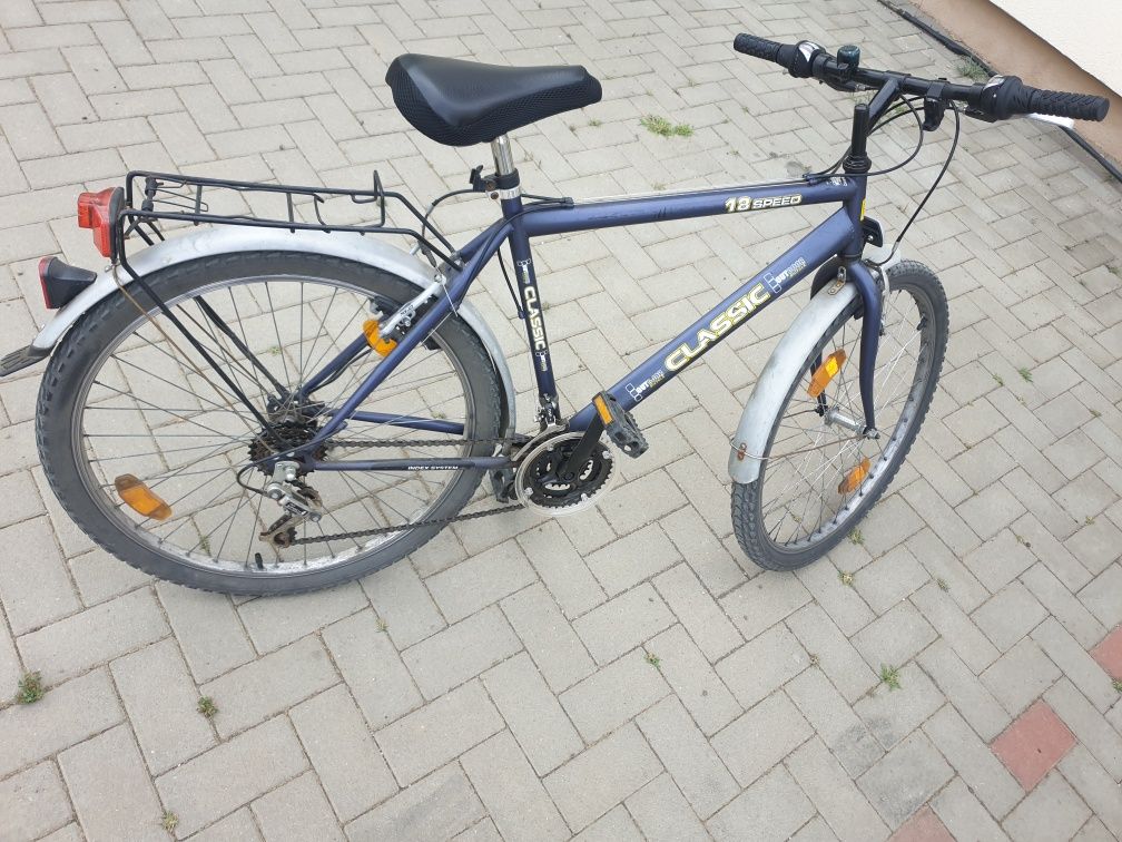 De vanzare bicicleta clasica universala (Germania) 18 viteze