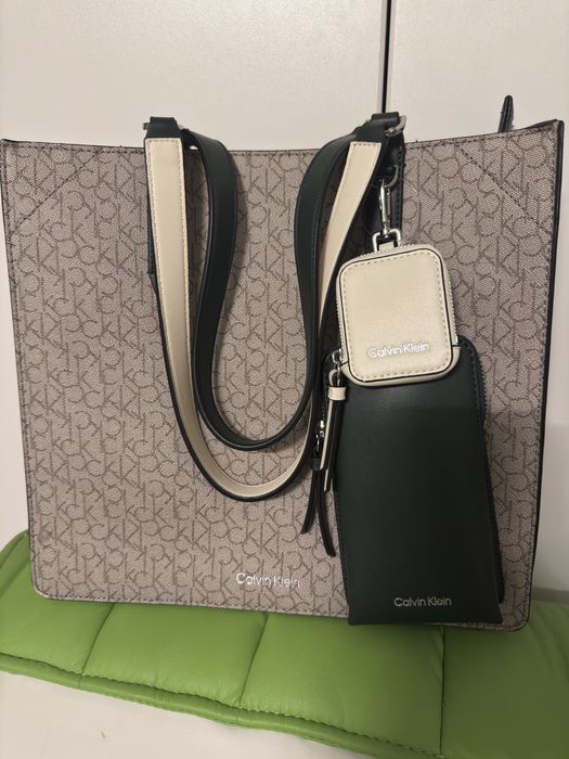 Дамска чанта Calvin Klein