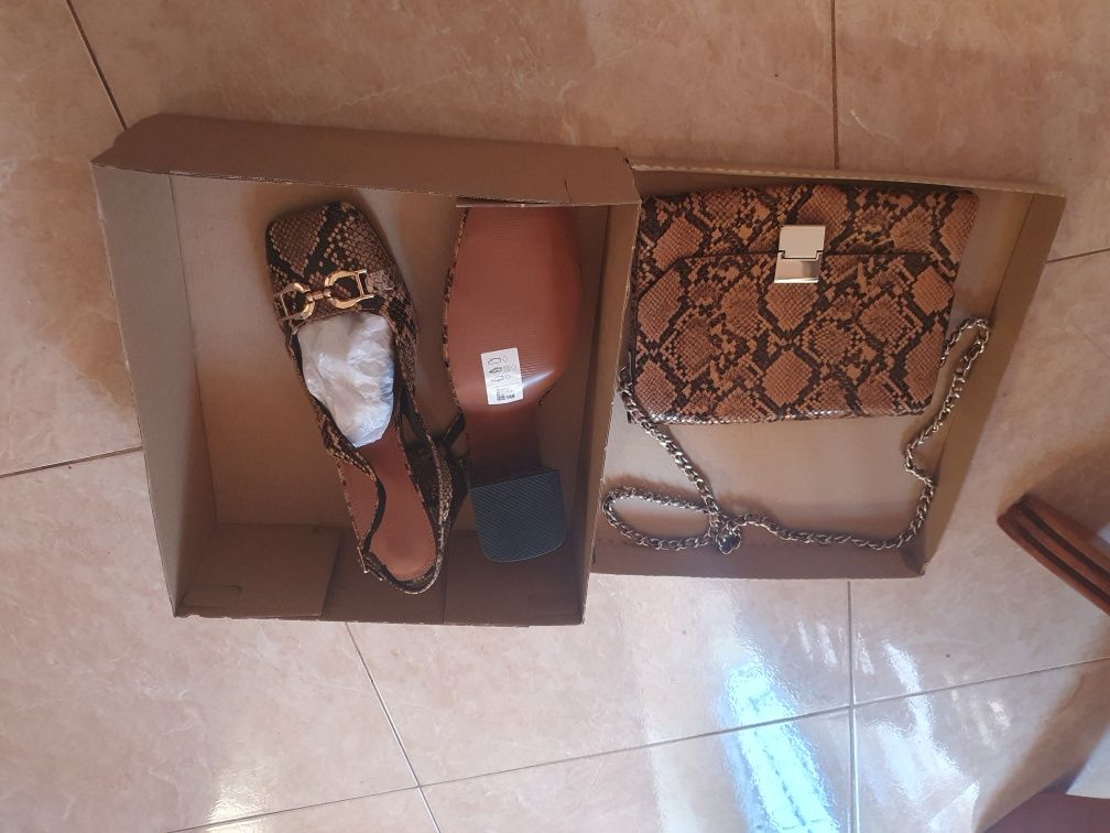 Комплект обувки и чанта