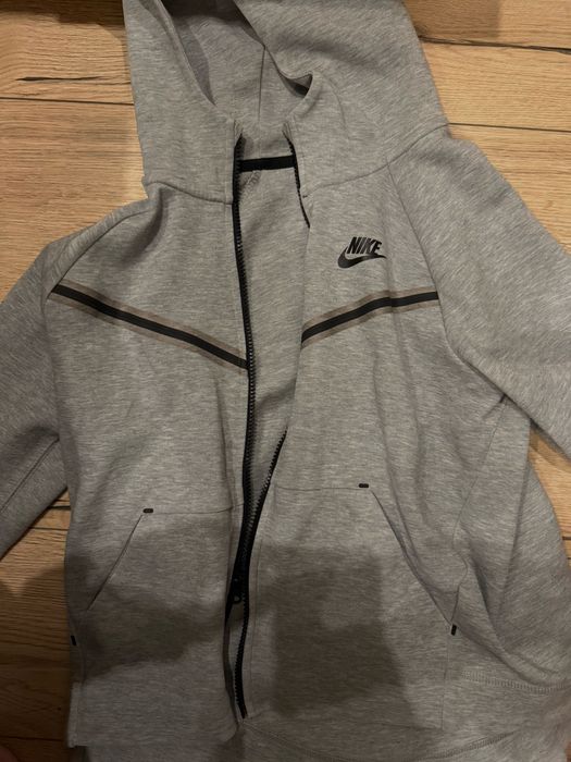 Оригинален екип NIKE tech fleece