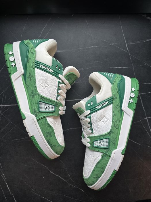 Louis Vuitton Trainer 44