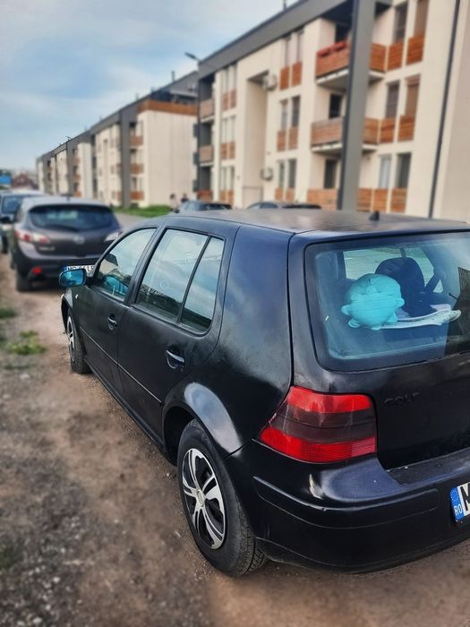 Vând golf 4 1.6 16V