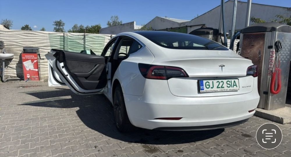 Predare leasing tesla model 3