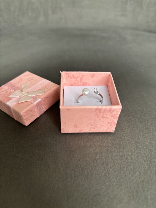 Inel ajustabil cu perla naturala - nou - ajustabil - in cutie cadou