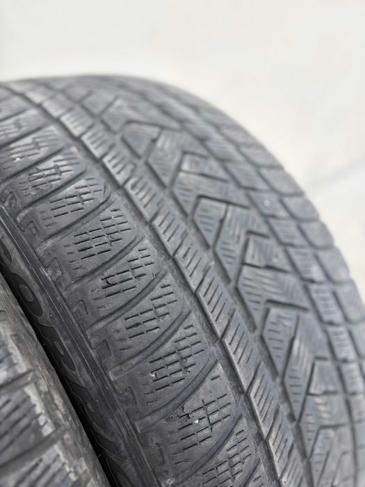 Pirelli 285/45R21 - Stare foarte buna, livrare rapida, garantie!