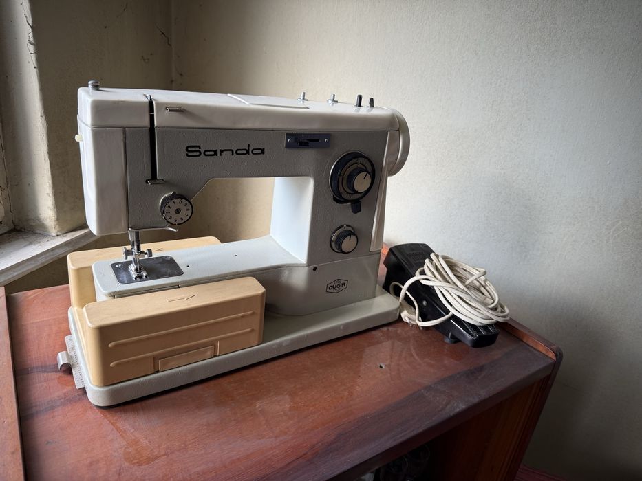 Masina de cusut electrica Sanda