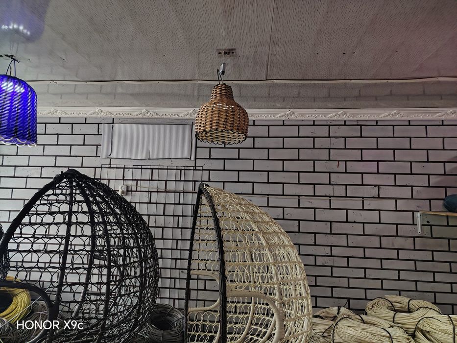 Люстра и торшер и