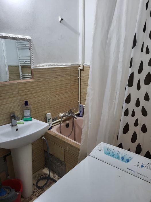 Vând sau închiriez garsionera