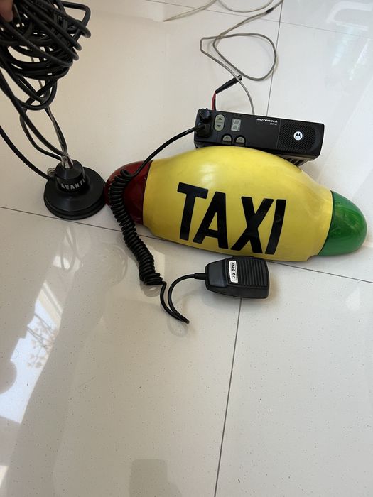 Statie , cupola si antena taxi