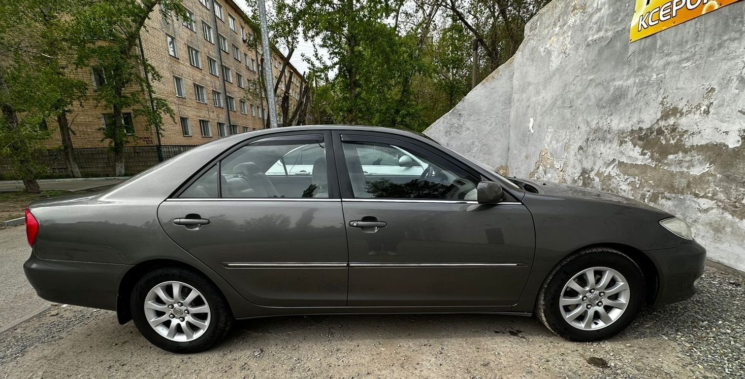 Toyota Camry 2003г