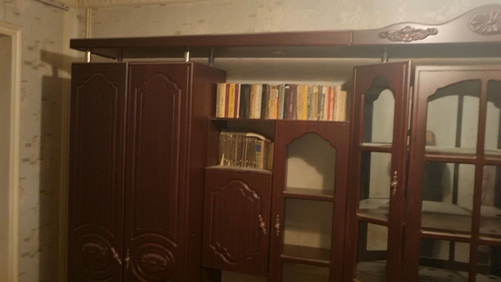 Продам стенку , стенка сотилади!