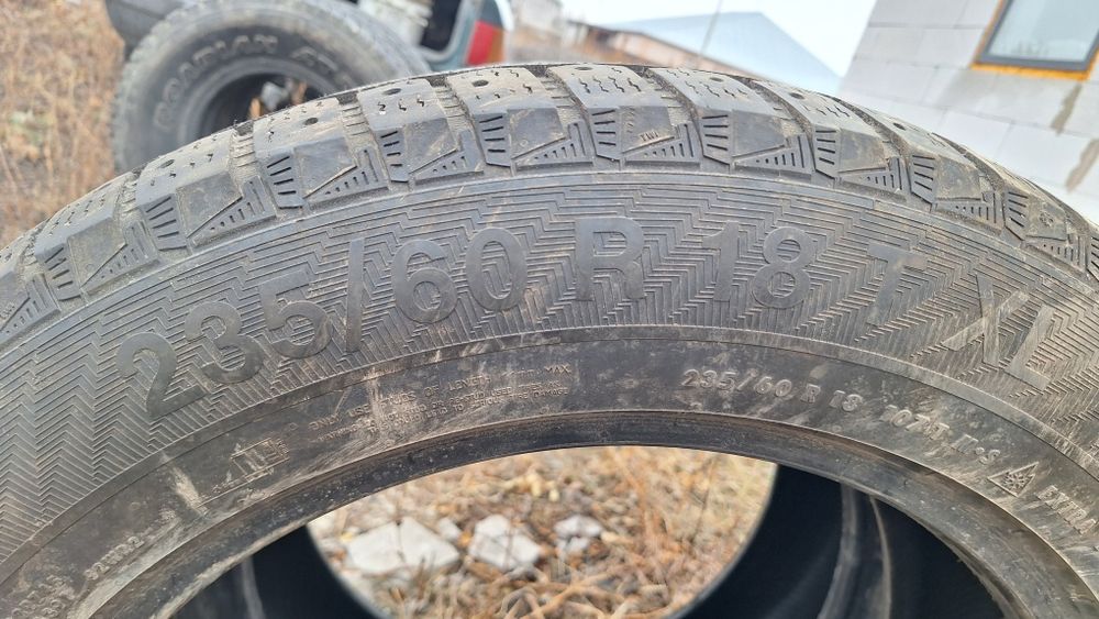 Продам шины на легковой