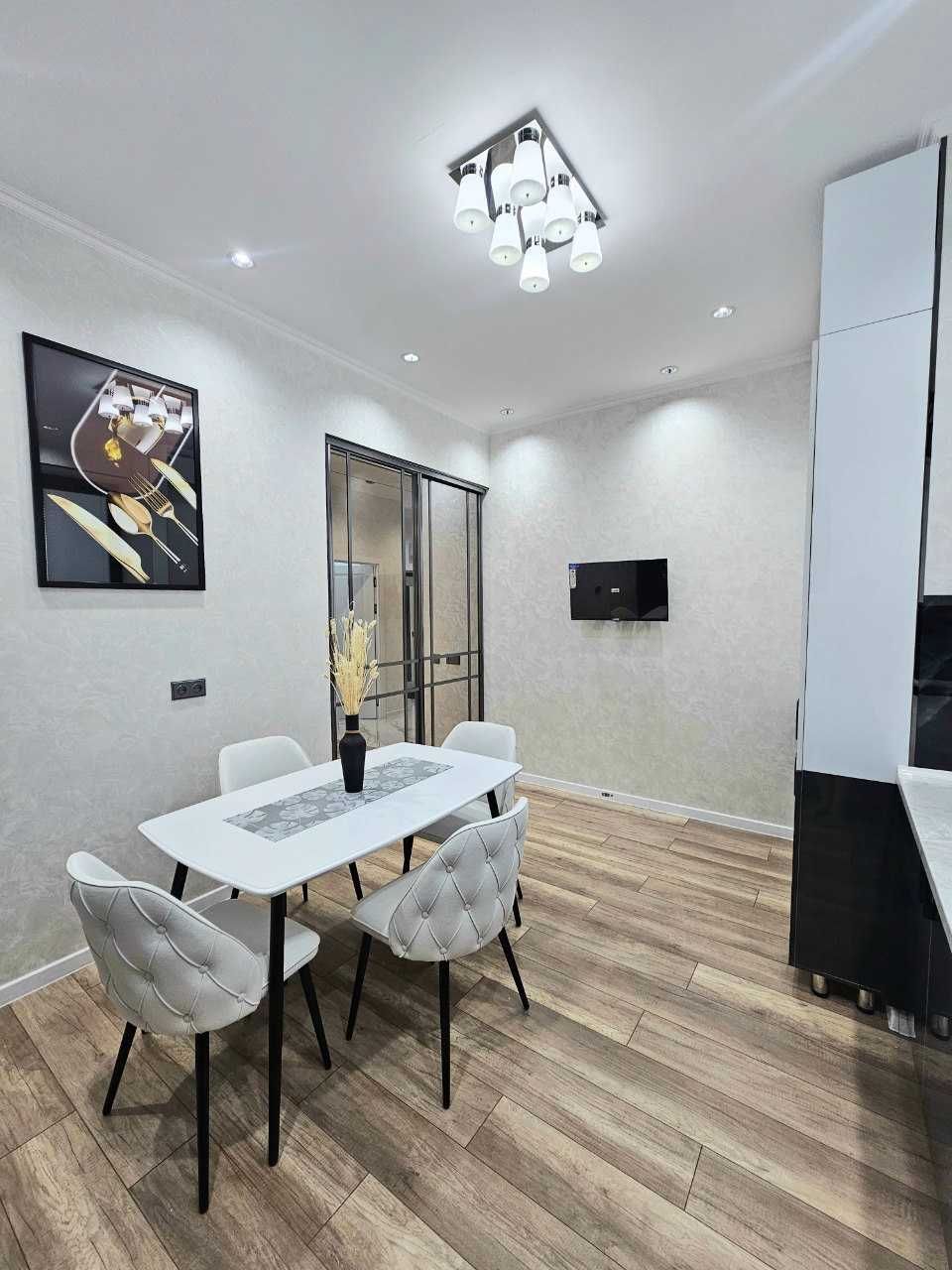 Parkent Plaza! Сдам 2-ком Premium кв в Lux Новостройке! Звоните.