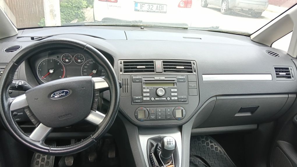Dezmembrez Ford c MAX an 2006 motor 1.8 TDCi 
Mașina este întreagă