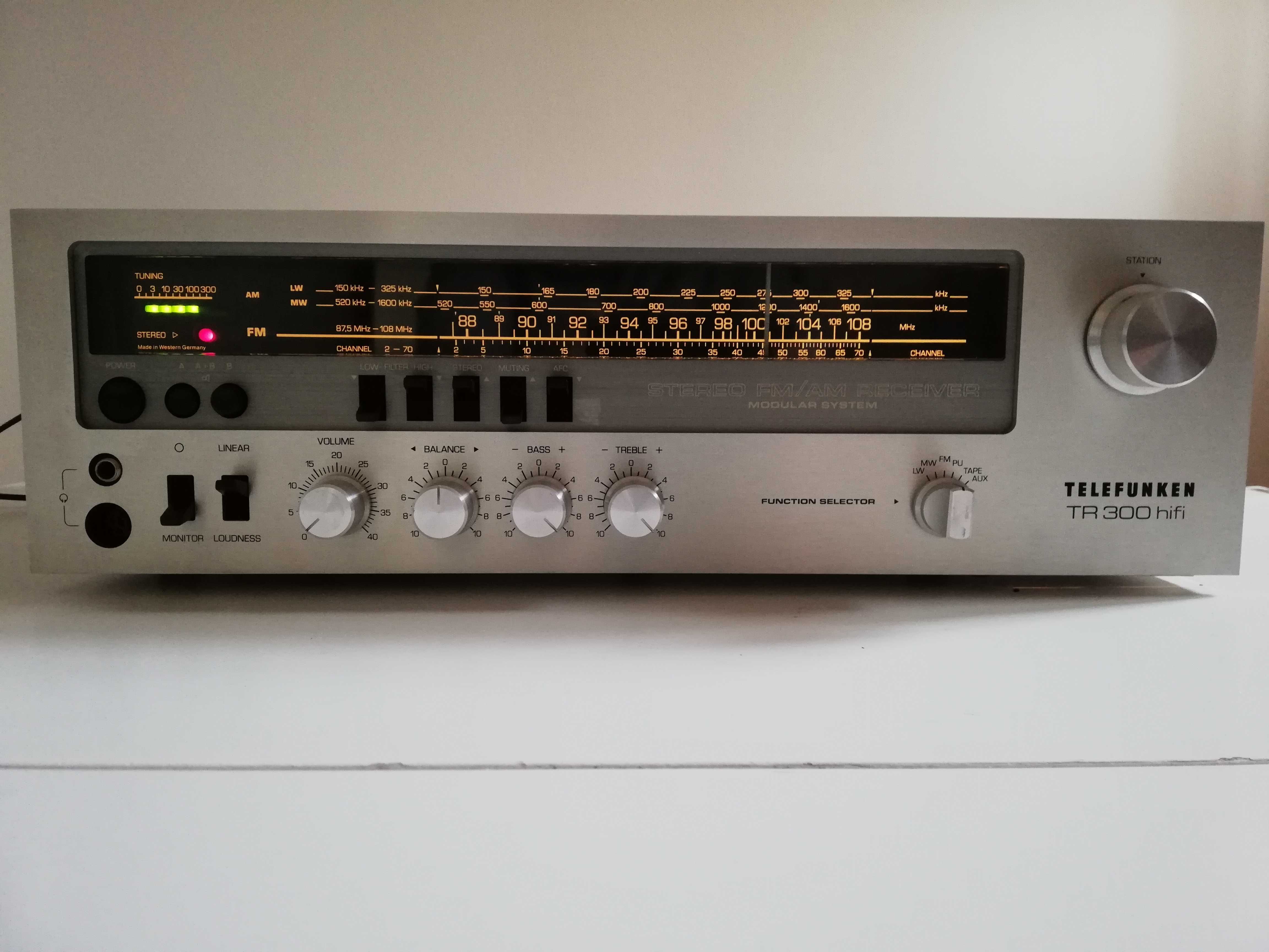 Amplificator/Tuner TELEFUNKEN TR 300 HiFi - RAR/Vintage/RFG/Impecabil