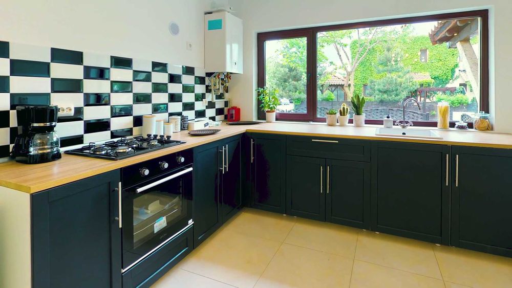 Vilă de Lux | 2 loc. Parcare! 35 min P Unirii! | Comunitate Exclusivă