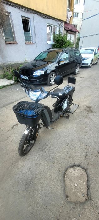 Vând scuter electric geeli util 2
