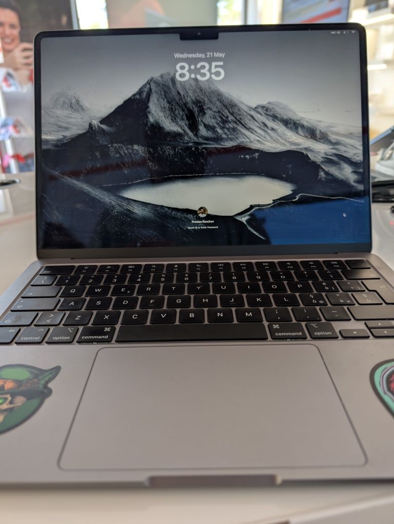 СПЕШНО!! MacBook air m2 8/256