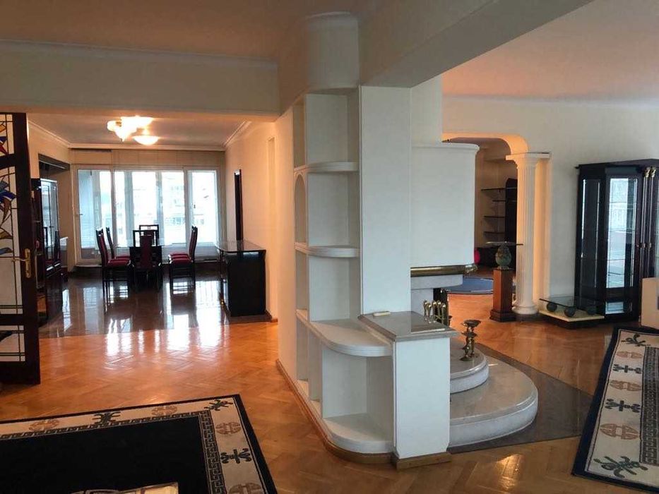 Продава се Двустаен апартамент в София, Лозенец - 228 кв.м за 838 €/кв.м - Снимка #5