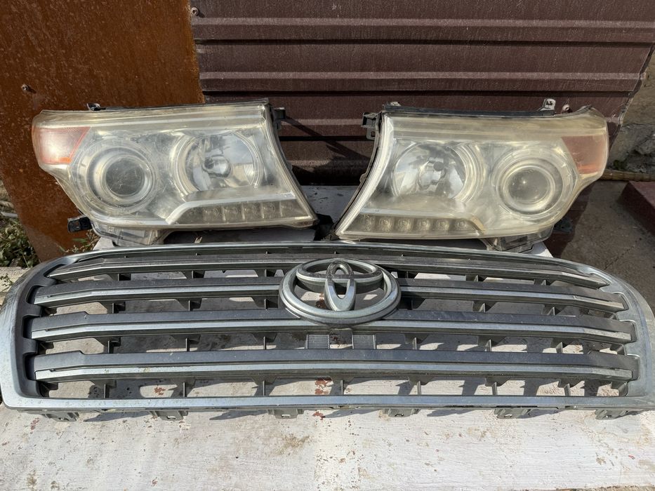 Фары от ленд крузер 200 рестайлинг с решеткой