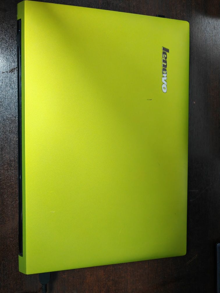 Laptop Lenovo i3/8gb/ssd 480gb