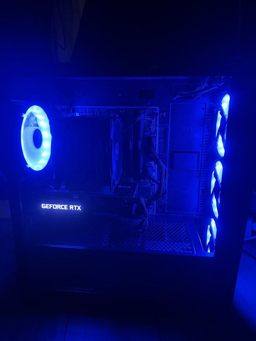 Calculator Gaming PC Rtx 3060ti si Ryzen 7 5800x+ tastatura HE cadou