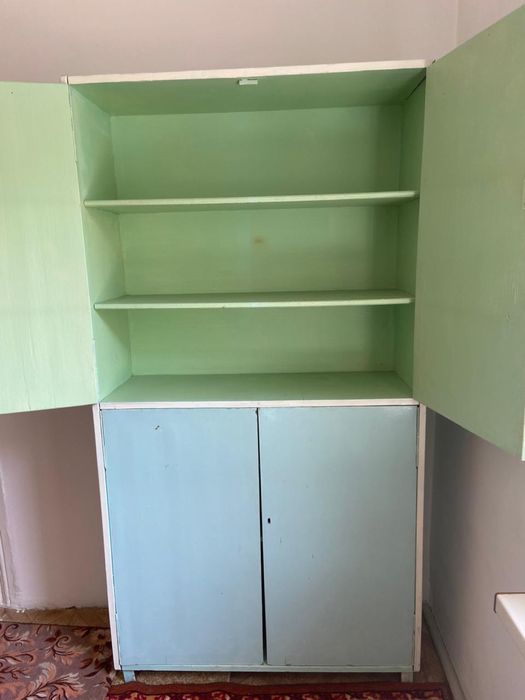 Шкафы для аптек