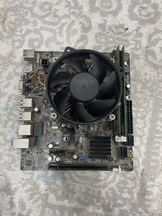 ПОЛНЫЙ СЕТ( мать + процессор + оперативки ) 15000тг!!!