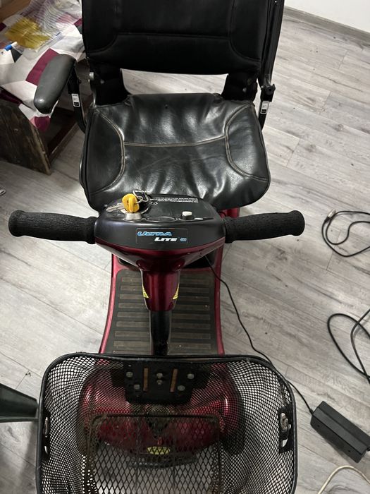 Vand scuter electric