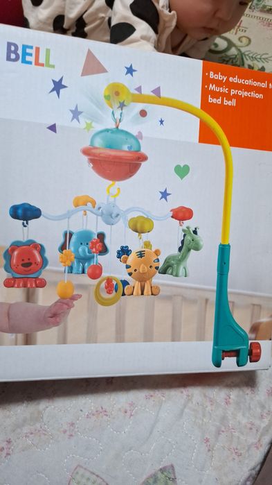 Игрушка для кроватки в отличном систоянии