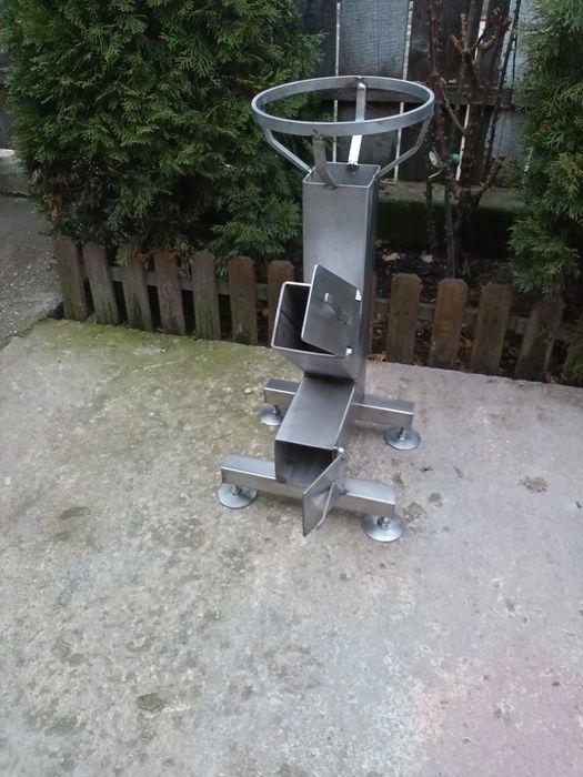 Soba racheta inox in totalitate 100x100x4mm si 150x150x4mm