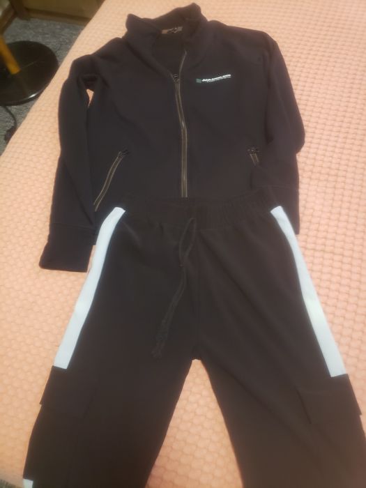 Дамски спортен комплект размер м