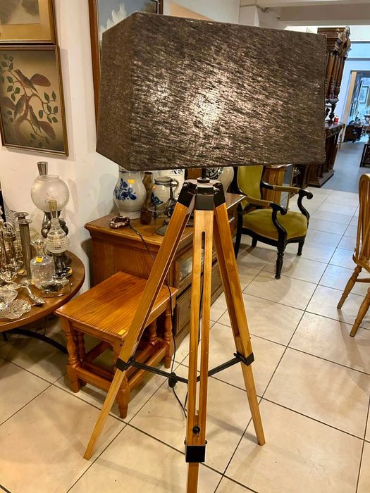 Настолна лампа Холандия