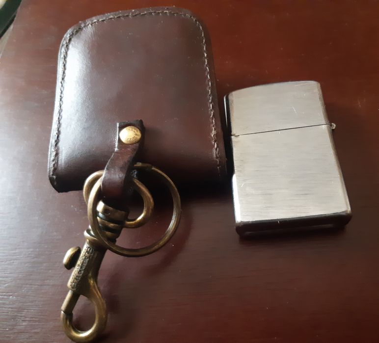 bricheta model gen Zippo  Desperados cu port firma El Campero