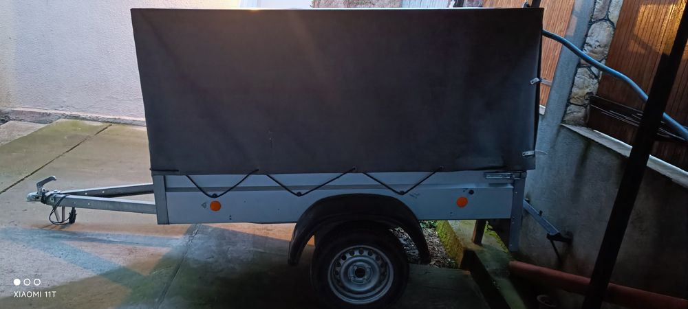 Remorcuta 750Kg cu prelată