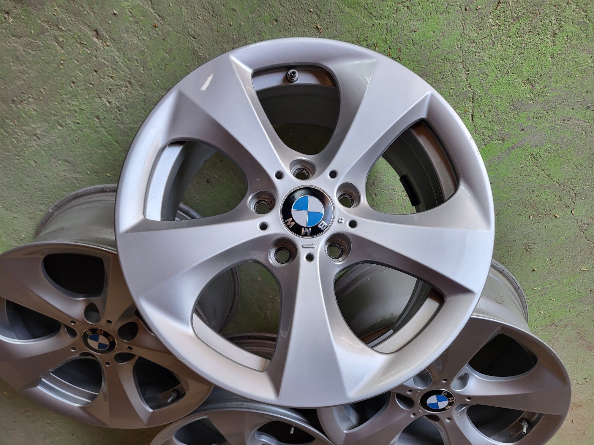 17 5x120 Bmw лети джанти 5х120 бмв
