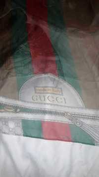 esarfa GUCCI model deosebit