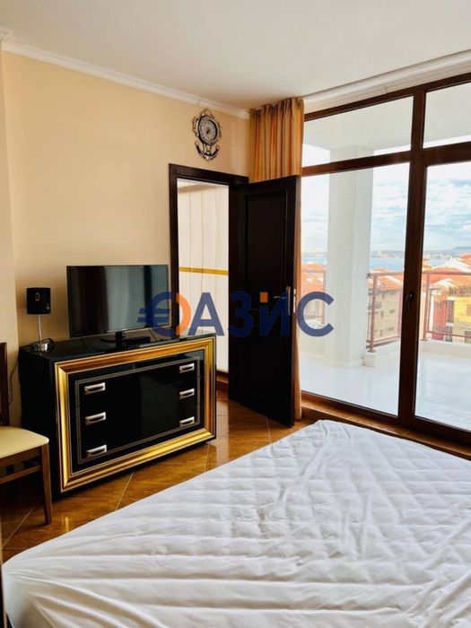 Голям 3-стаен в комплекс Хелиос, Свети Влас, 150кв. м., цена 170 000