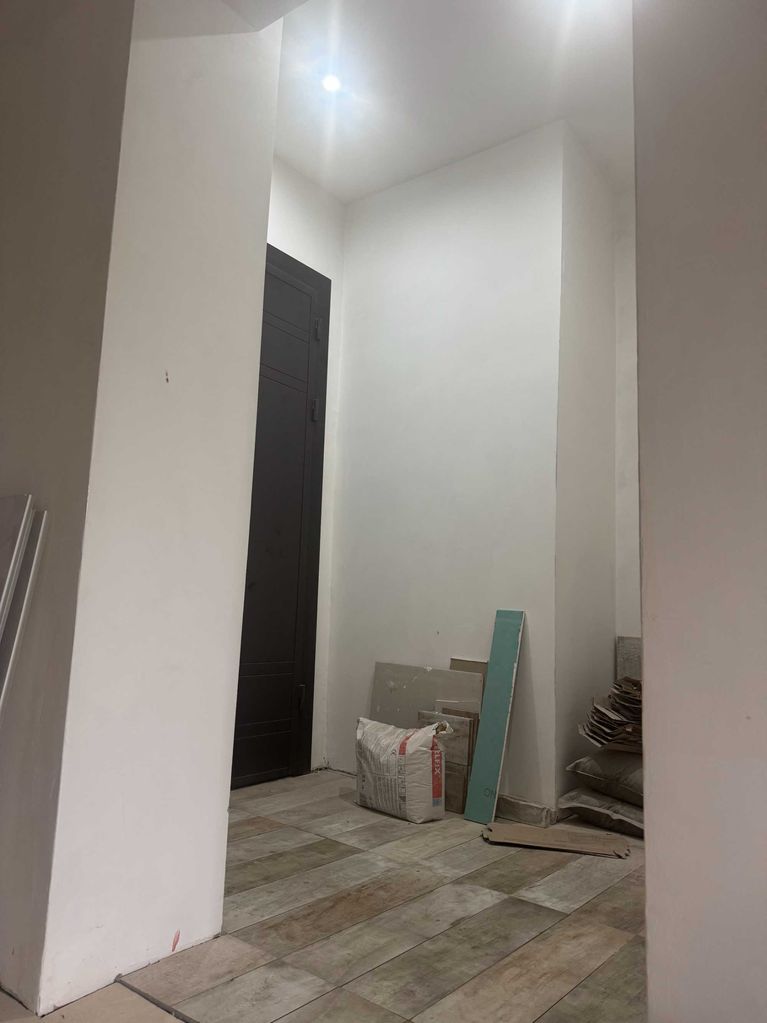 Продава се Едностаен апартамент в Червен бряг - 30 кв.м за 595 €/кв.м - Снимка #2