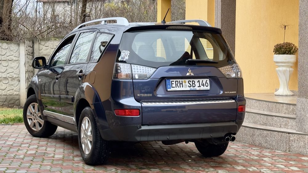 Mitsubishi outlander 2.0 diesel 4x4 la buton doar 137.000 km