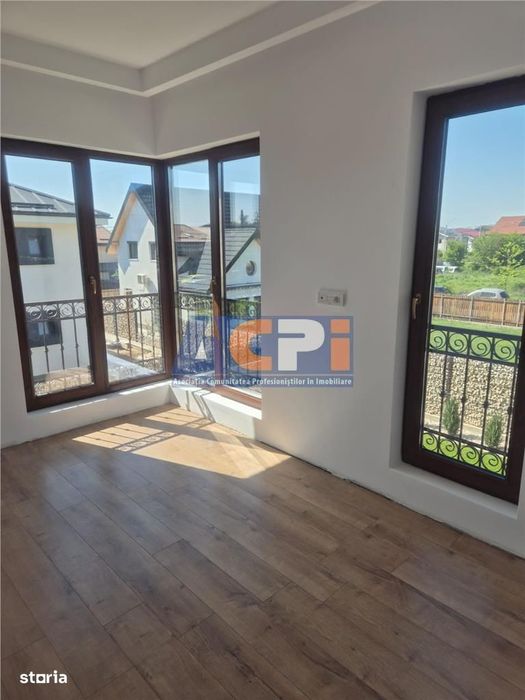Vanzare Vila  4 Camere Tunari Lacul Pasarea