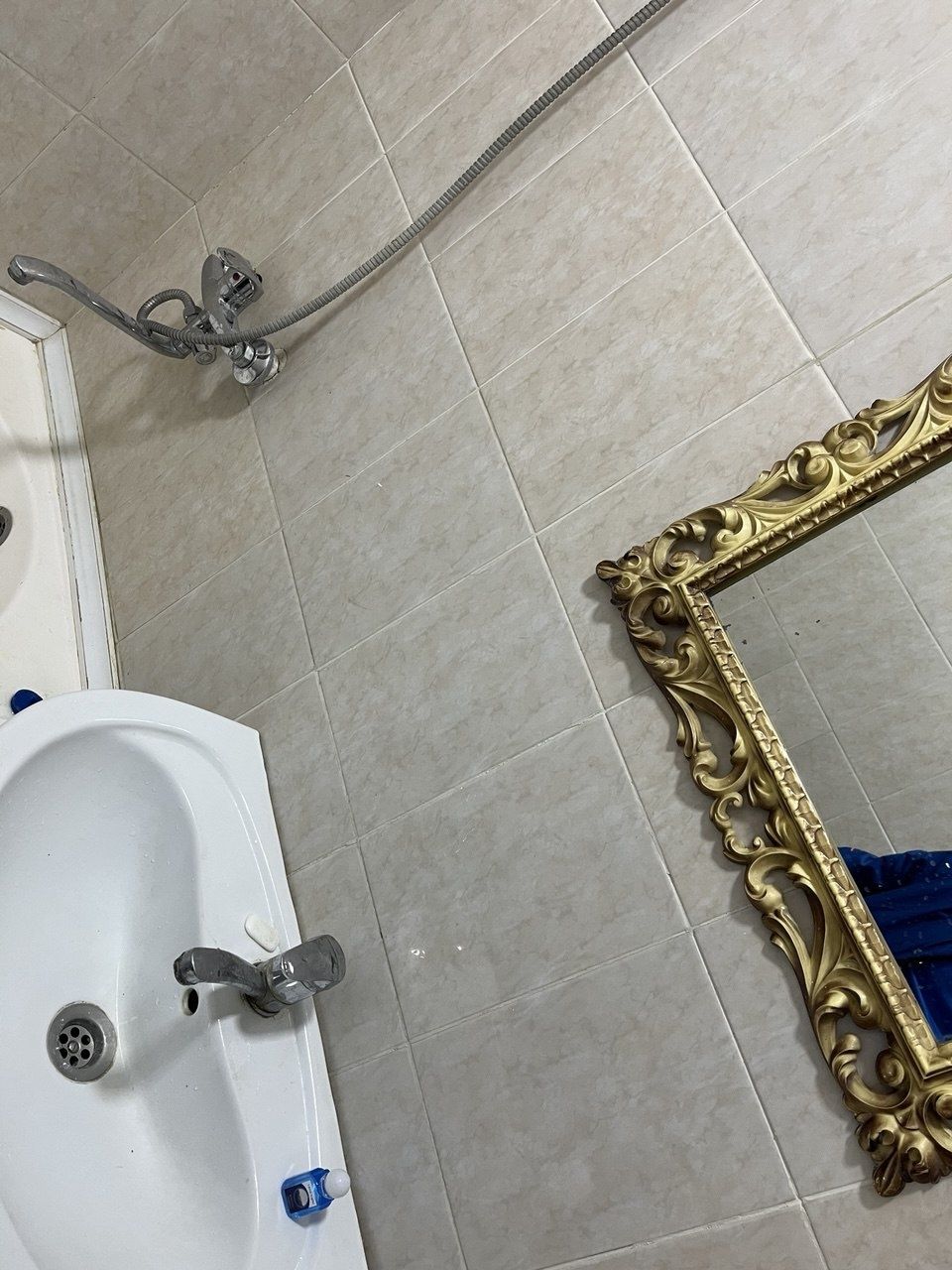 3 honali Kvartira ijaraga qoyamanni g'ishtli 7-etajkada 5-etaj Liftli