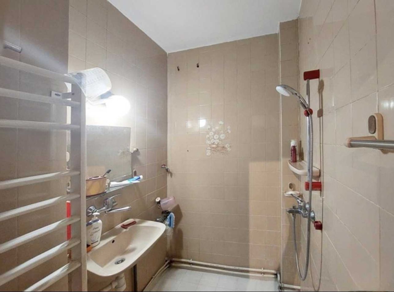 Продава се Четиристаен апартамент в Горна Оряховица - 110 кв.м за 1004 €/кв.м - Снимка #6